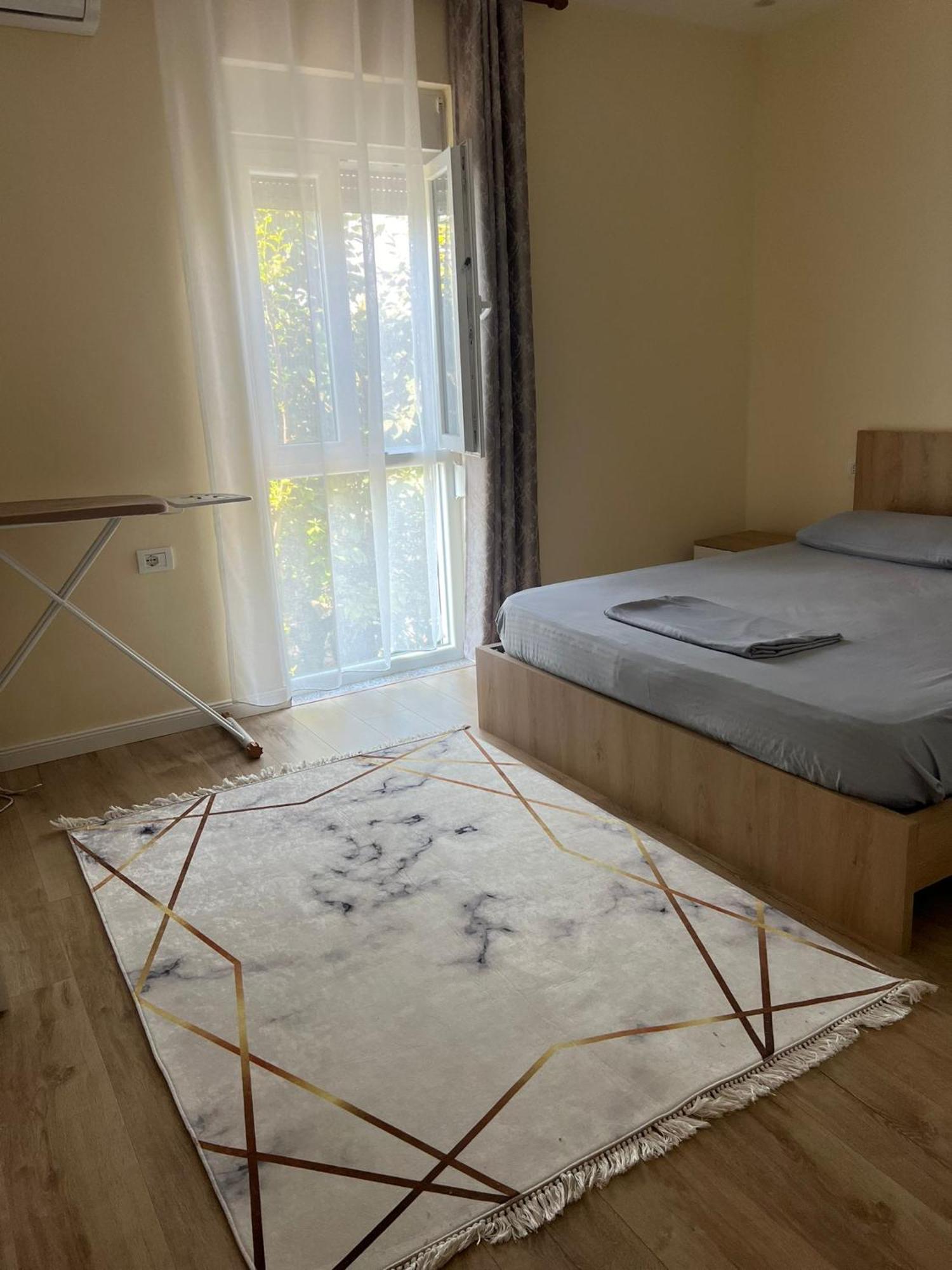 B&B Kroni 1 Shkodra Kültér fotó